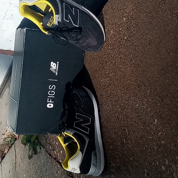 Lastcallnew Balance Classic Figs 